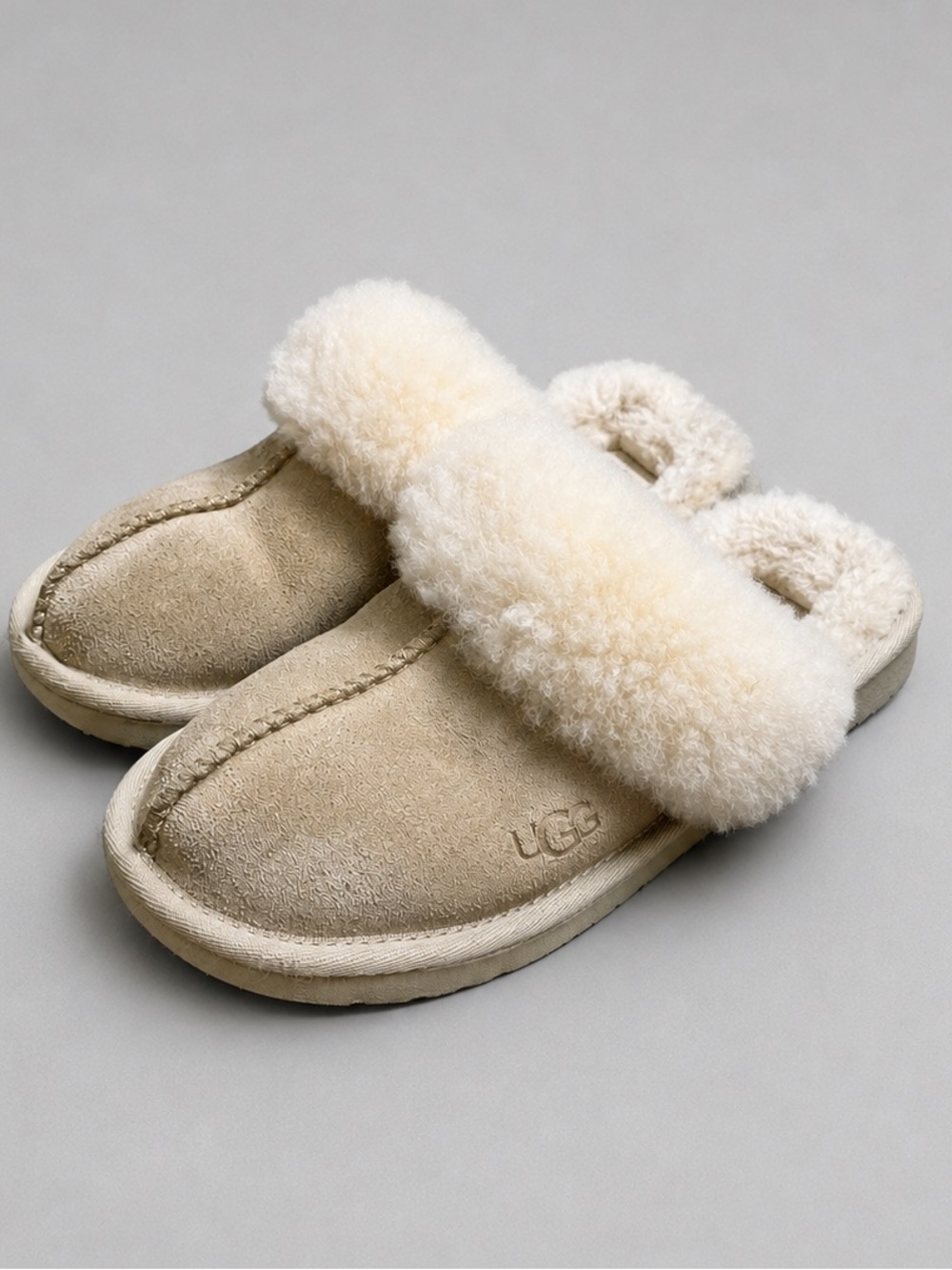 UGG Kids Cozy II Suede Shearling Scuff Slippers Beige Size 13